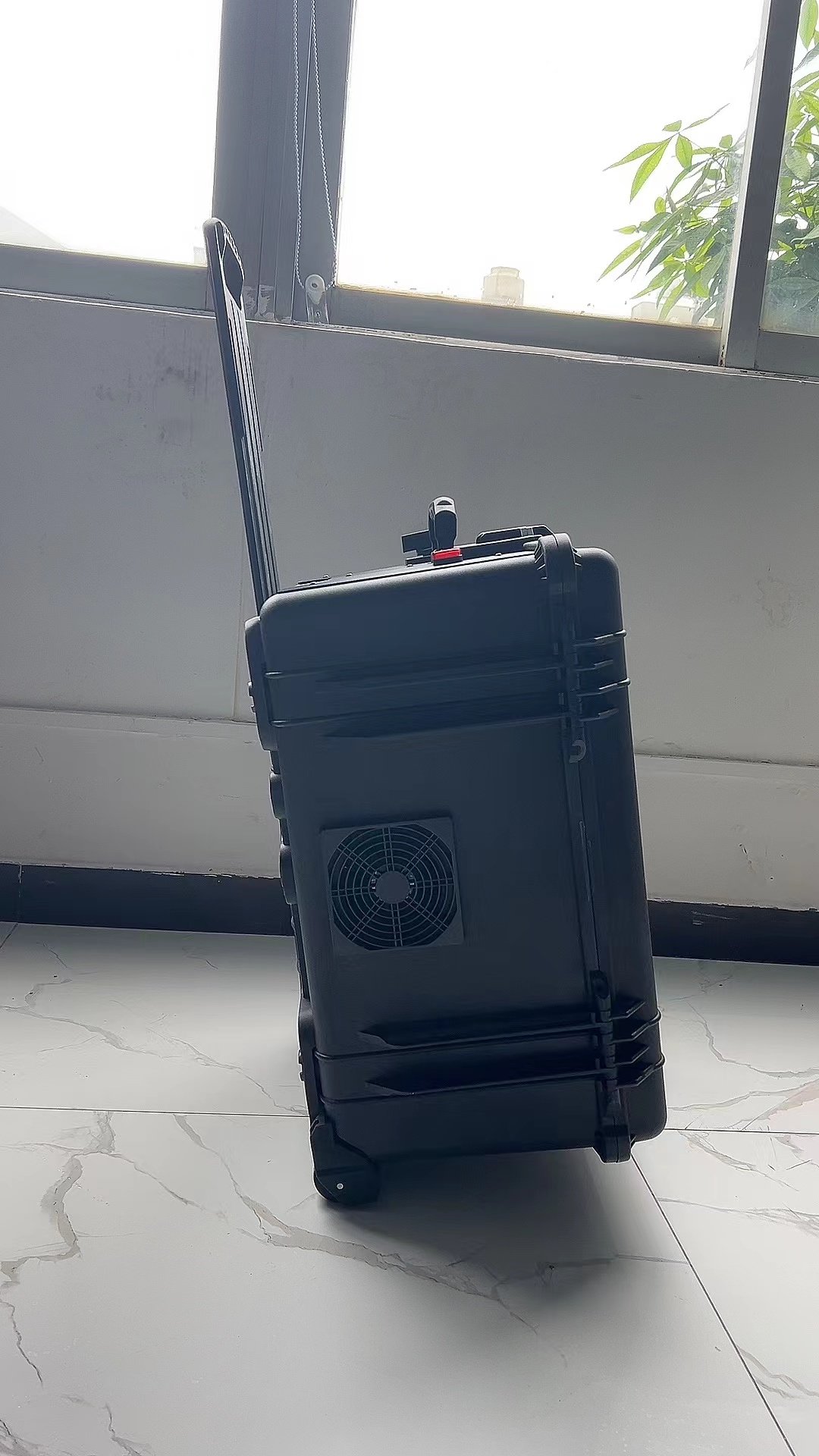 禹王台手拉箱型移动通信干扰器